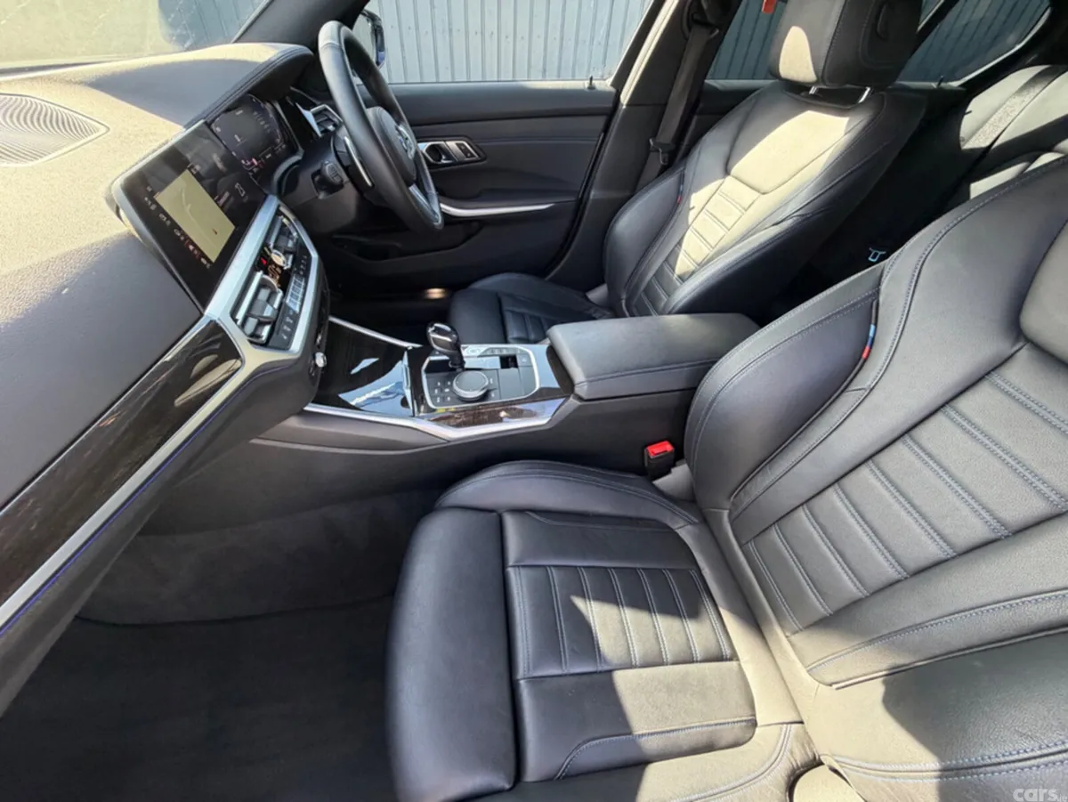 BMW 3-Series Saloon, Diesel, 2019, White