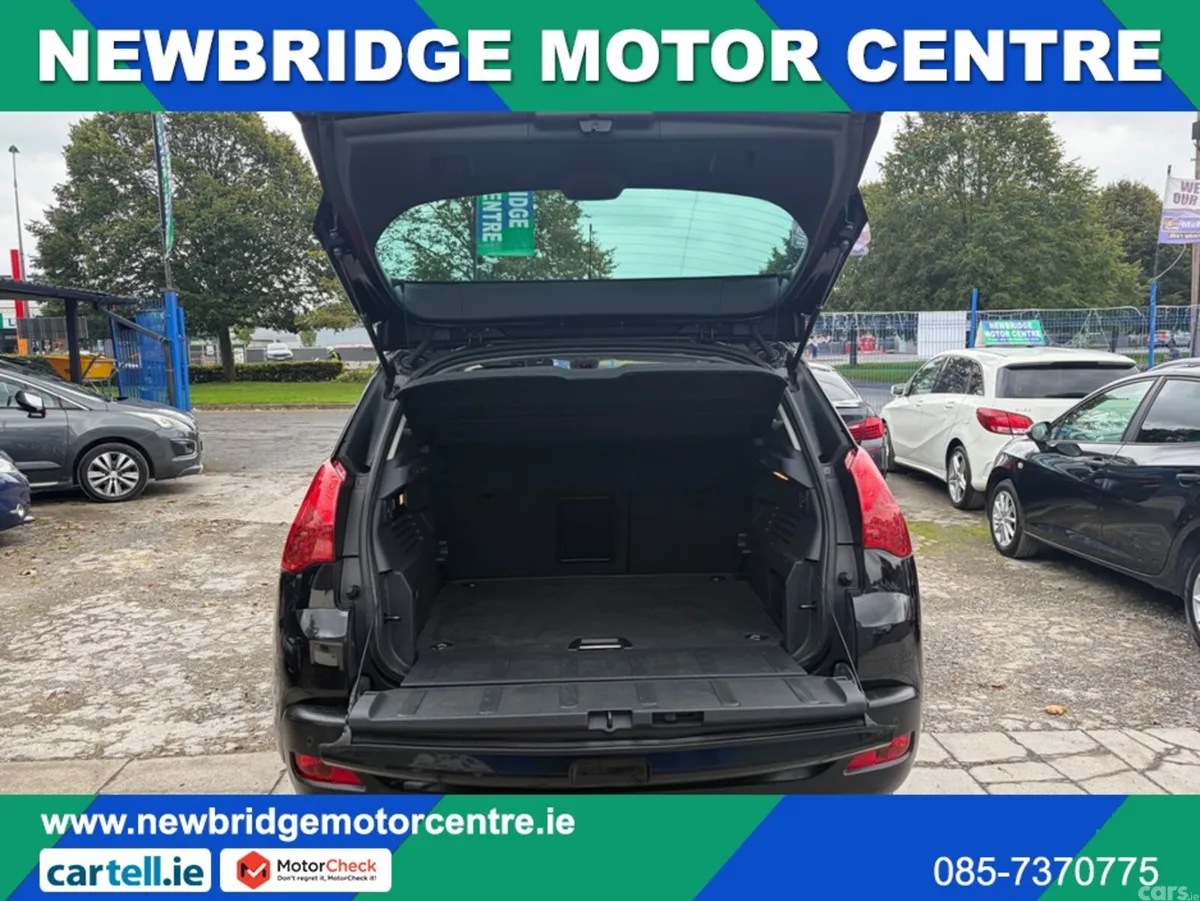 Peugeot 3008 MPV, Diesel, 2012, Black