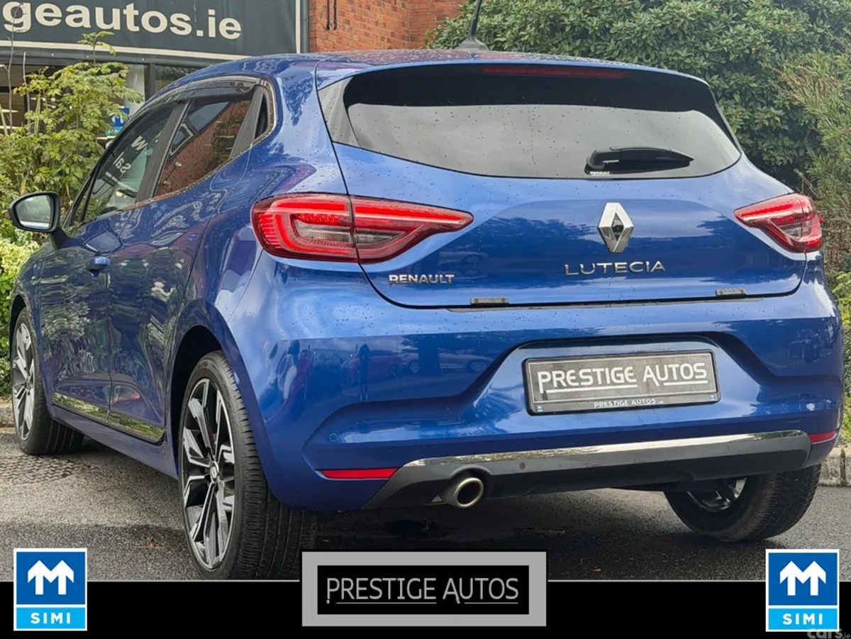 Renault Clio Hatchback, Petrol, 2022, Blue