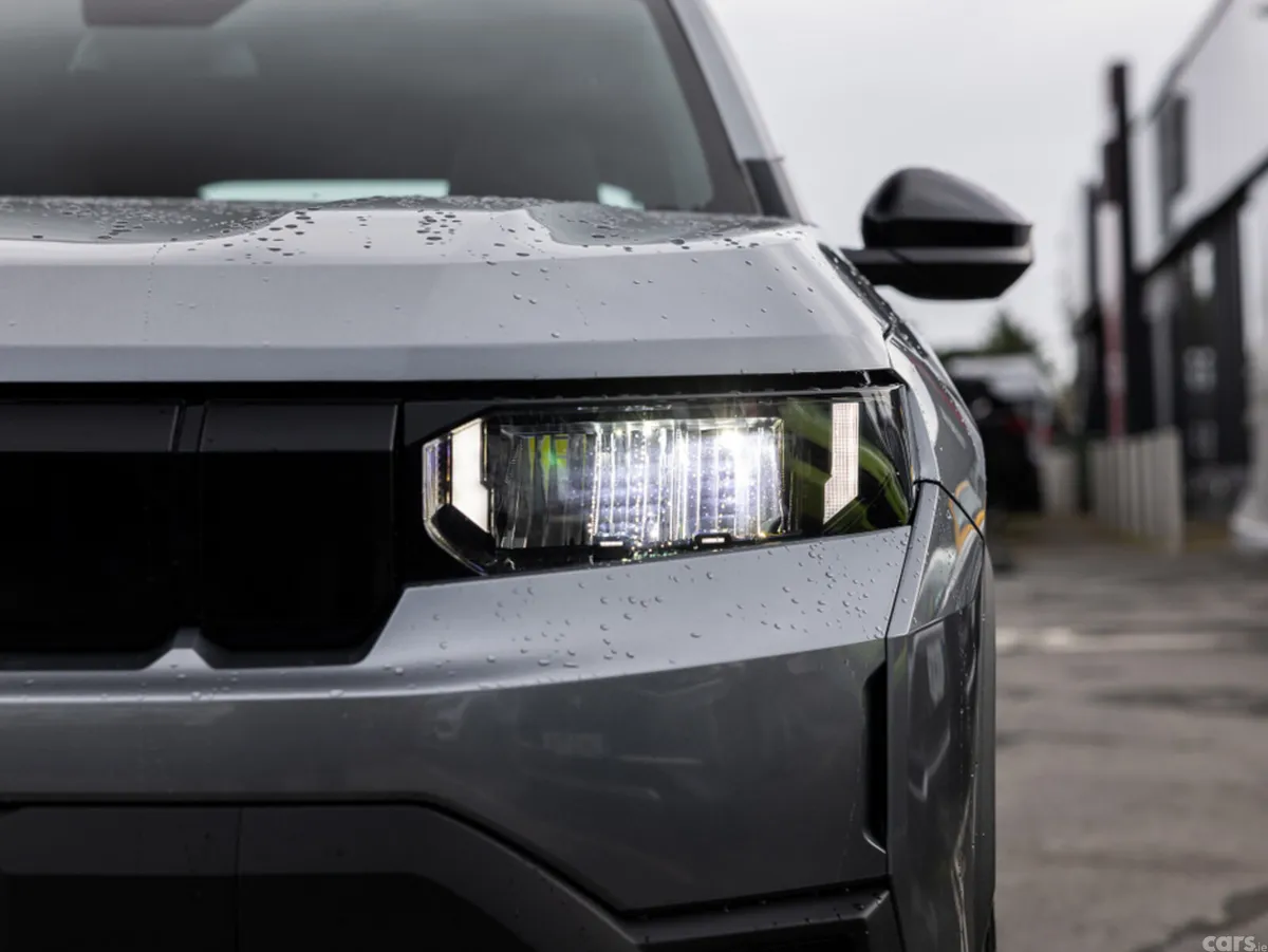 Jeep Compass SUV, Electric, 2026, Silver