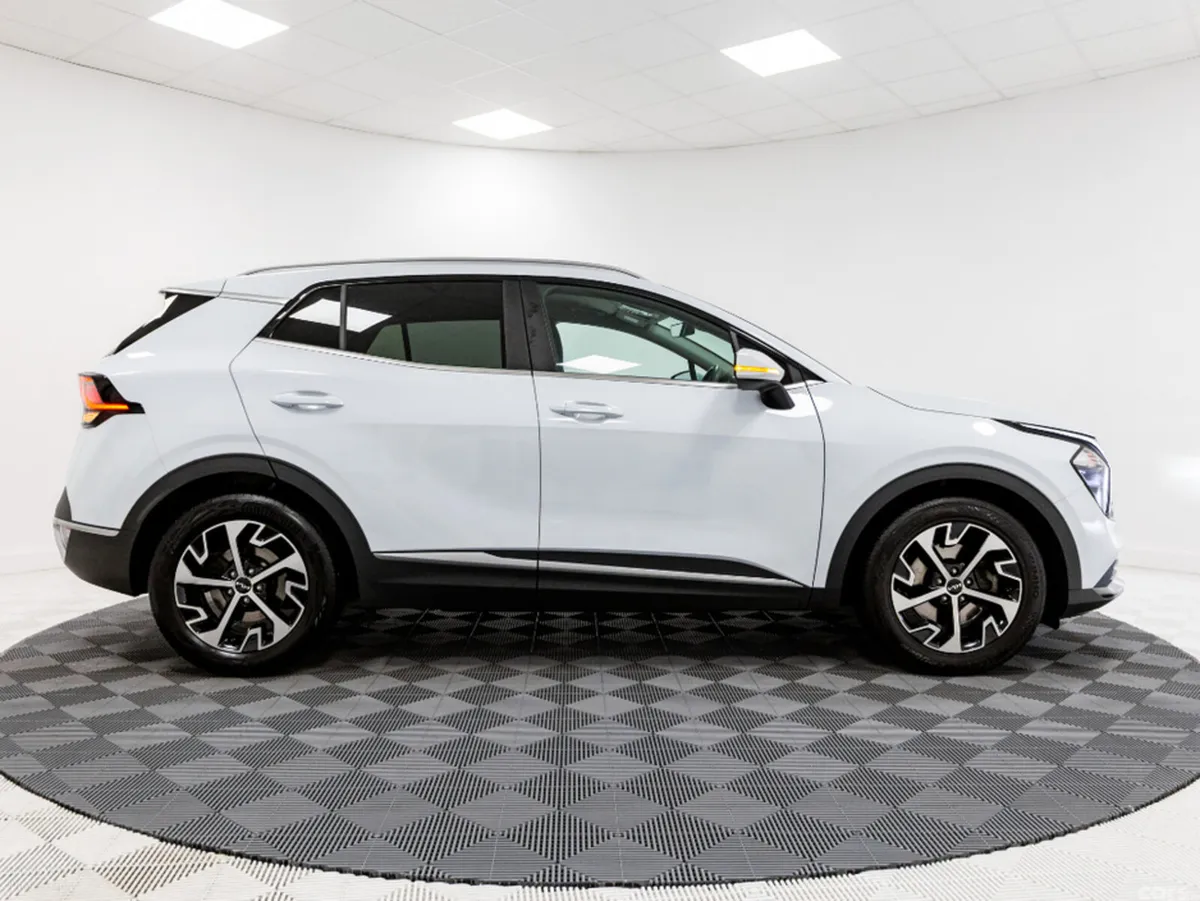 Kia Sportage SUV, Diesel, 2024, White