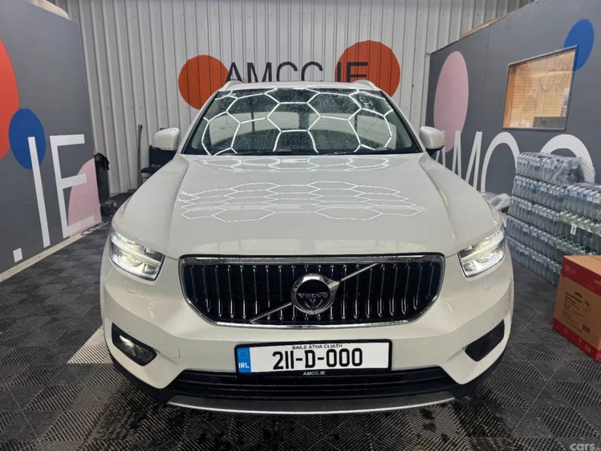 Volvo XC40 SUV, Petrol Hybrid, 2021, White