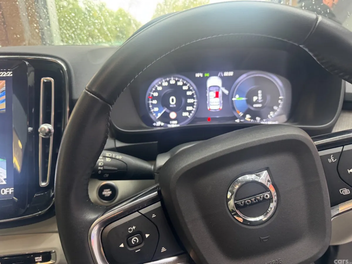 Volvo XC40 SUV, Petrol Hybrid, 2021, White
