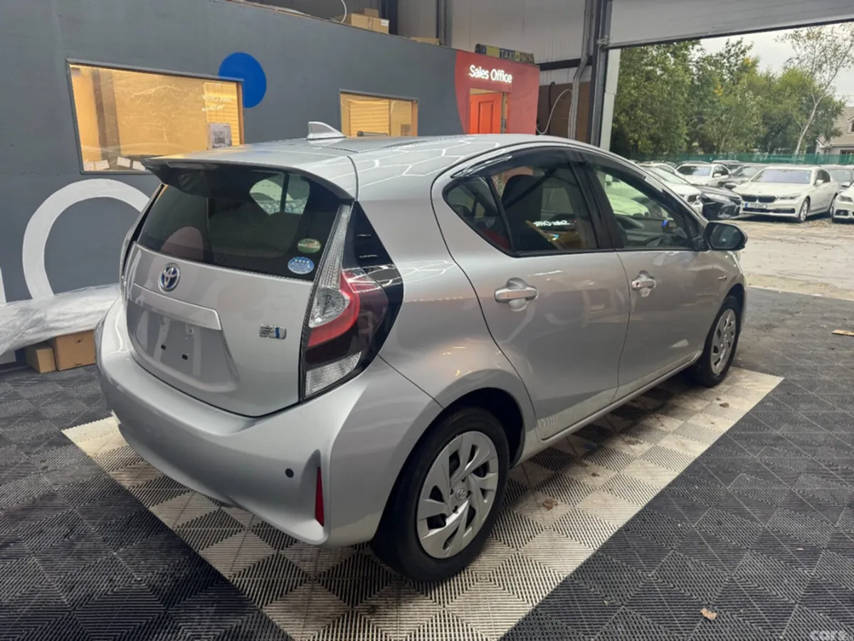 Toyota Aqua Hatchback, Petrol, 2019, Silver
