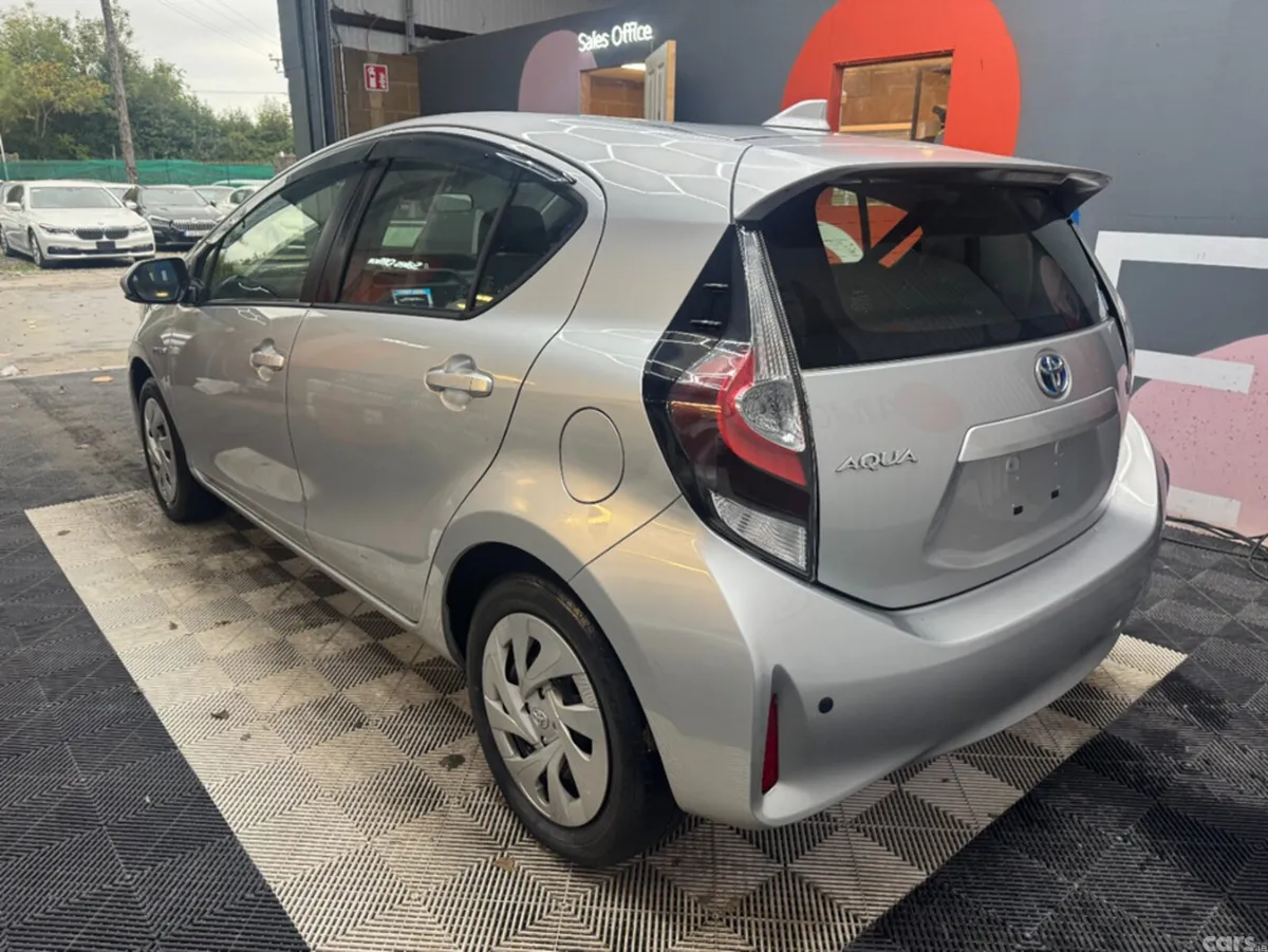 Toyota Aqua Hatchback, Petrol, 2019, Silver