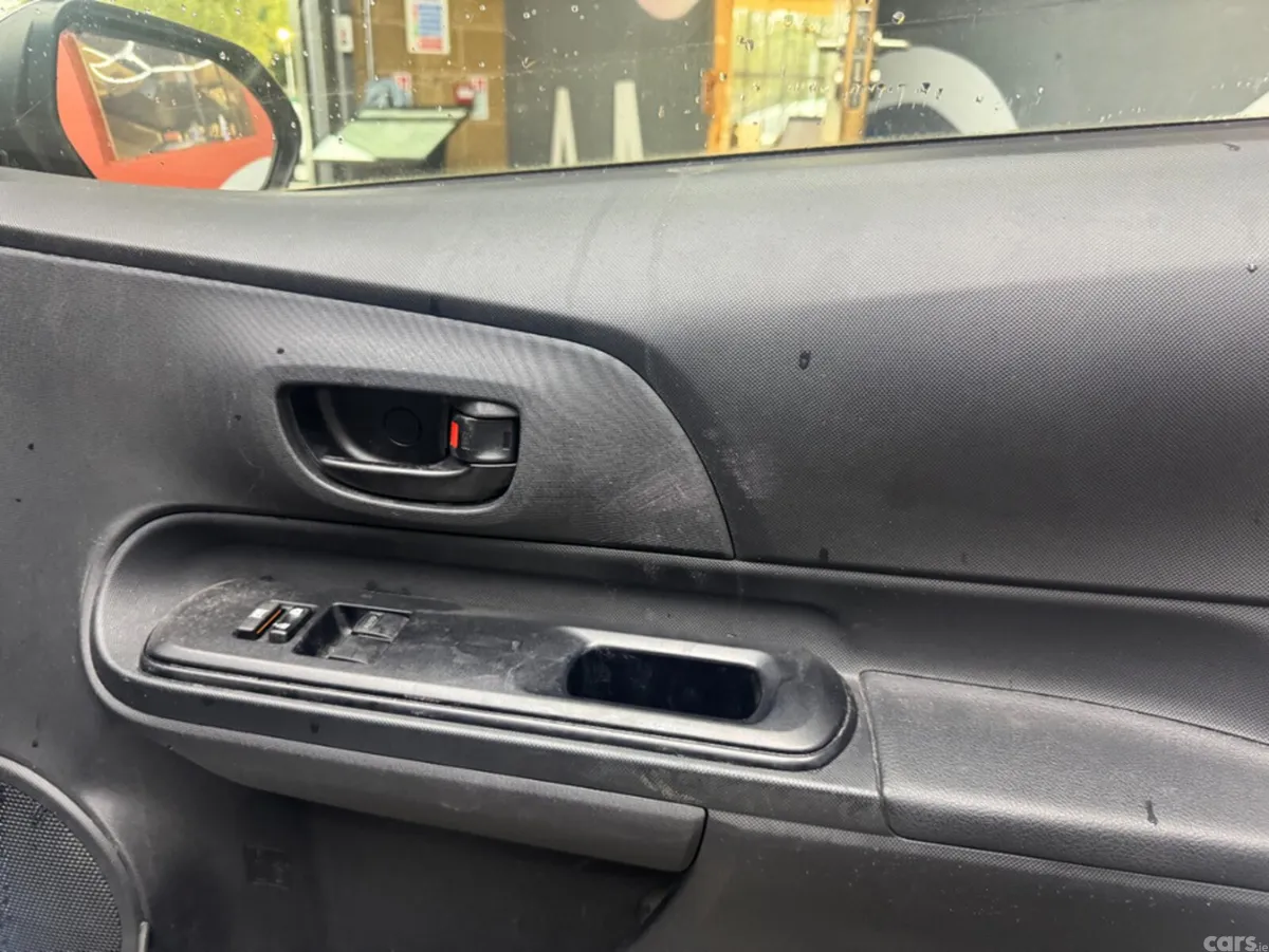 Toyota Aqua Hatchback, Petrol, 2019, Silver