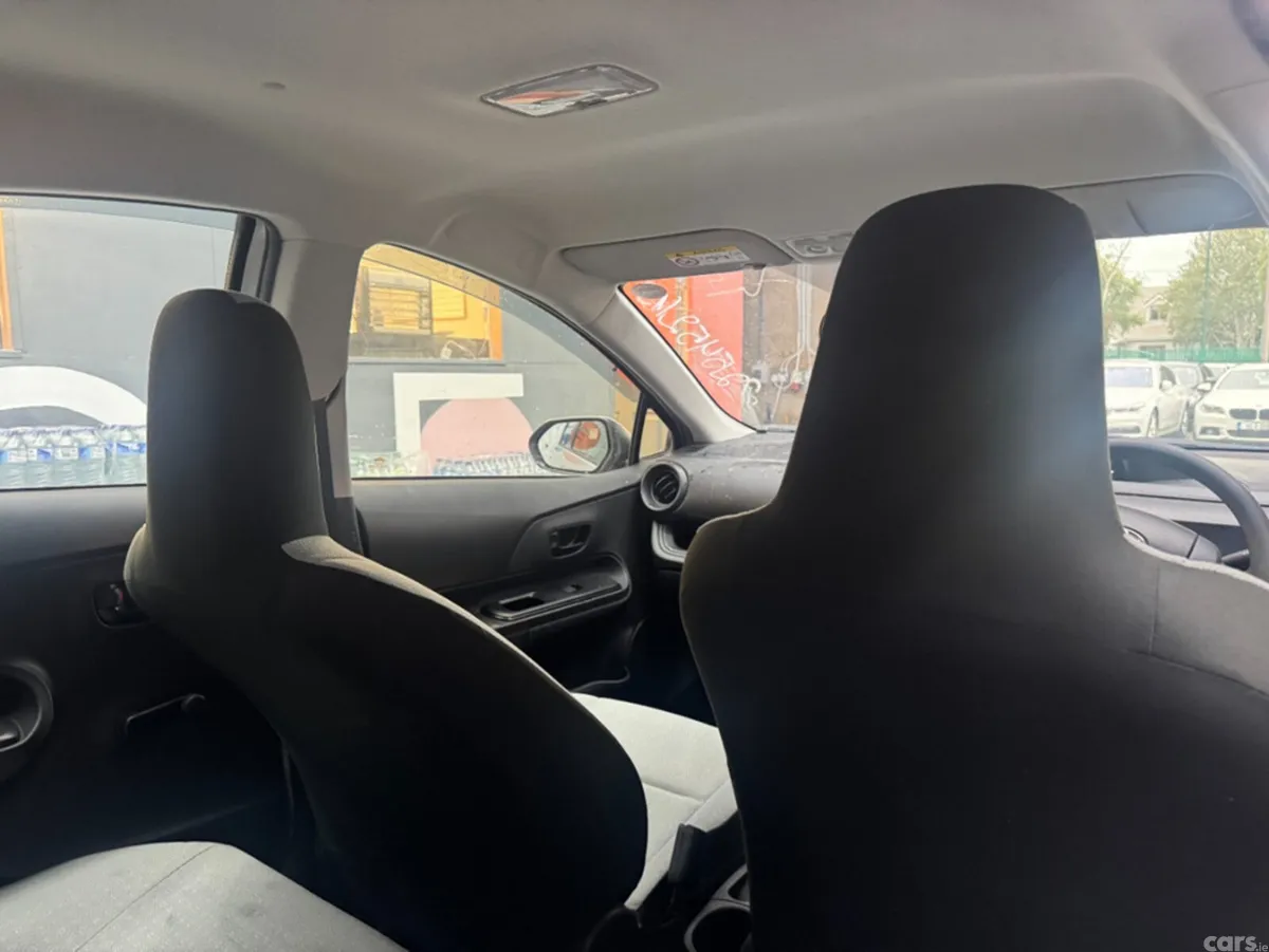 Toyota Aqua Hatchback, Petrol, 2019, Silver