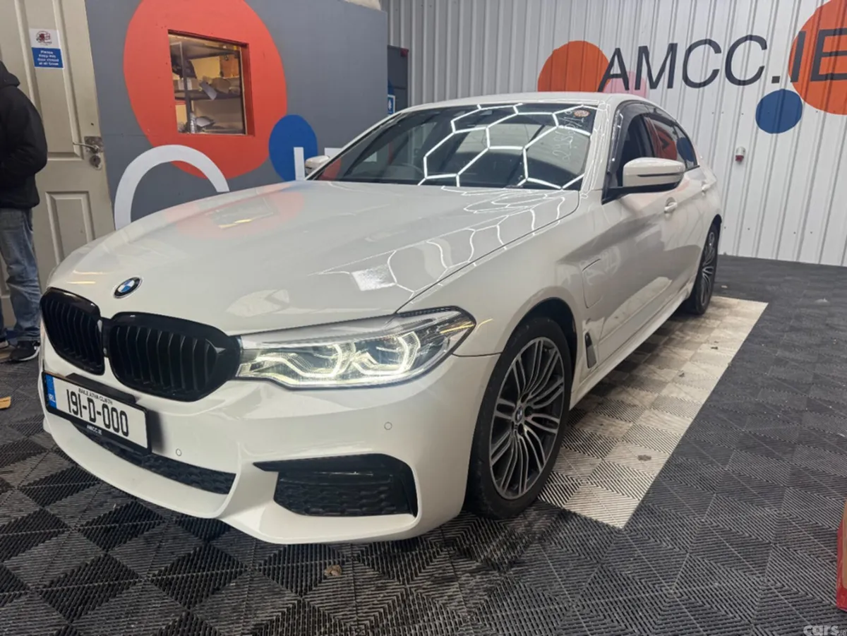 BMW 5-Series Hatchback, Petrol, 2019, White