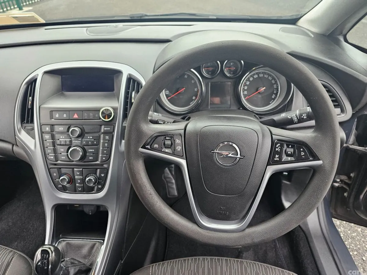 Opel Astra Saloon, Diesel, 2016, Grey