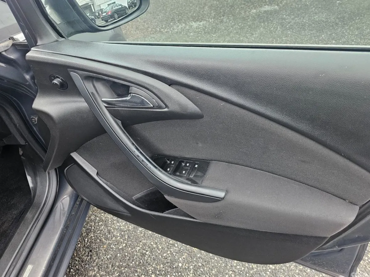 Opel Astra Saloon, Diesel, 2016, Grey