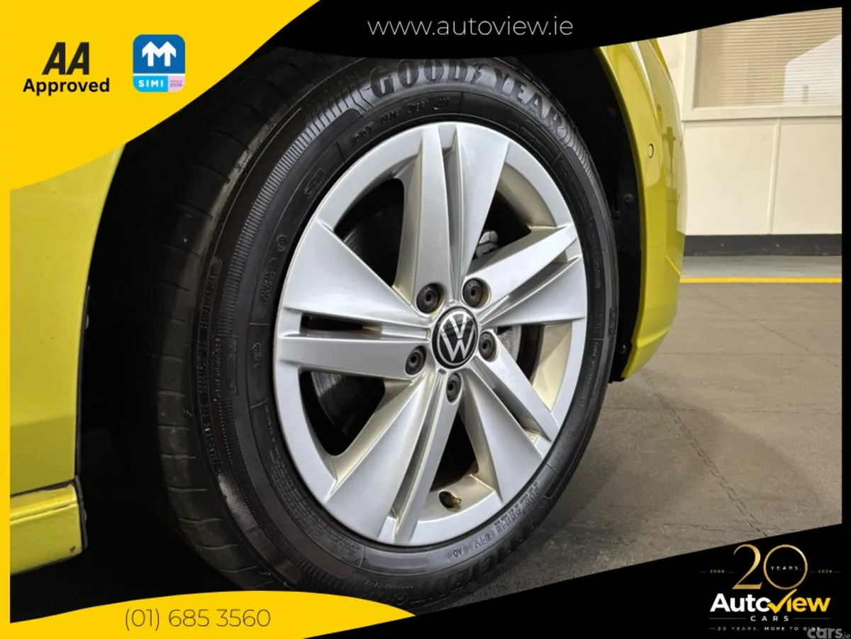 Volkswagen e-Golf Hatchback, Petrol Hybrid, 2022, Yellow