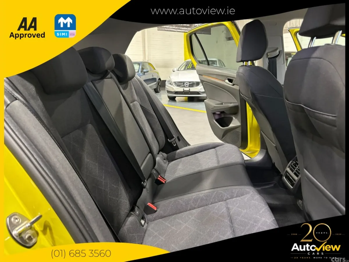 Volkswagen e-Golf Hatchback, Petrol Hybrid, 2022, Yellow