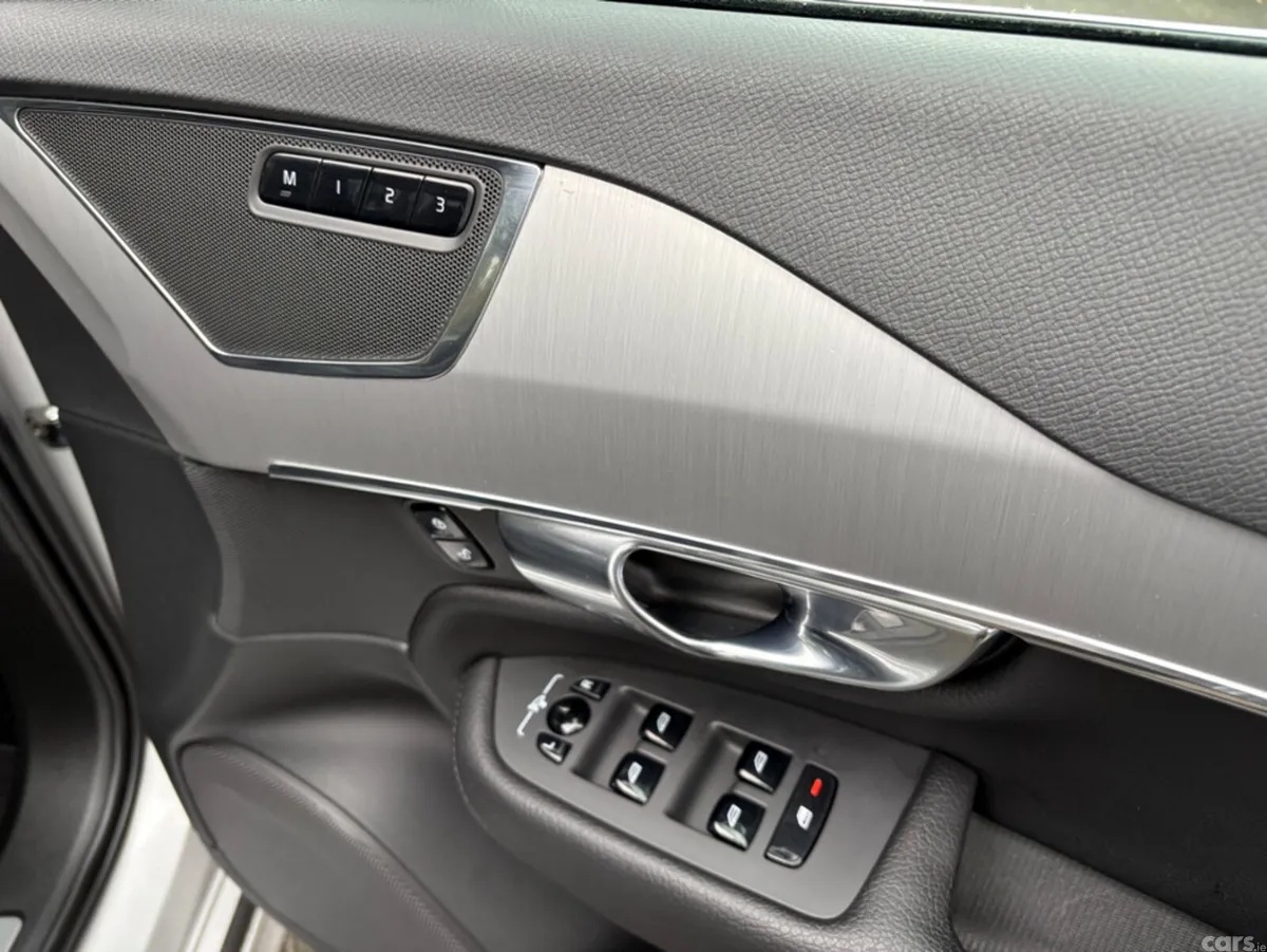 Volvo XC90 SUV, Petrol Plug-in Hybrid, 2021, Silver