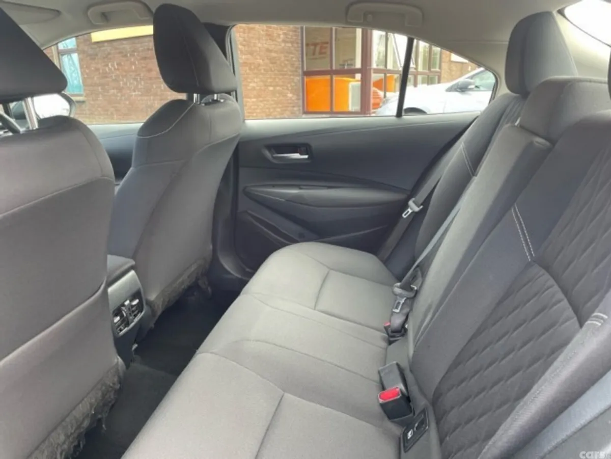 Toyota Corolla Saloon, Petrol Hybrid, 2022, Black