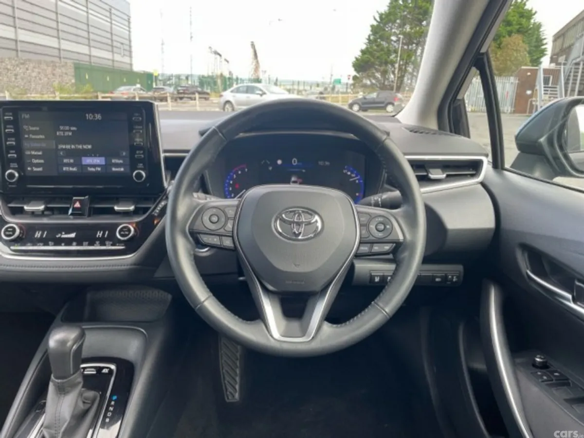 Toyota Corolla Saloon, Petrol Hybrid, 2022, Black