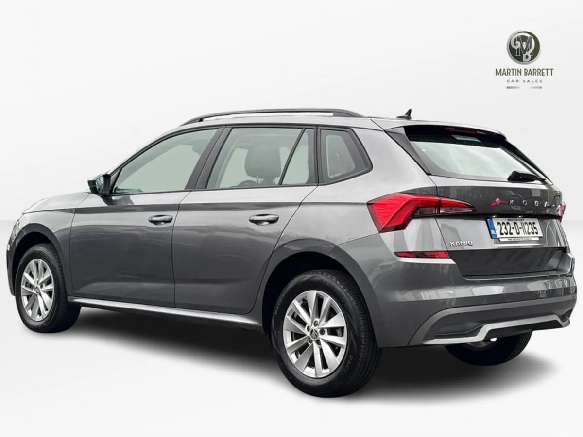 Skoda Kamiq Hatchback, Petrol, 2023, Grey