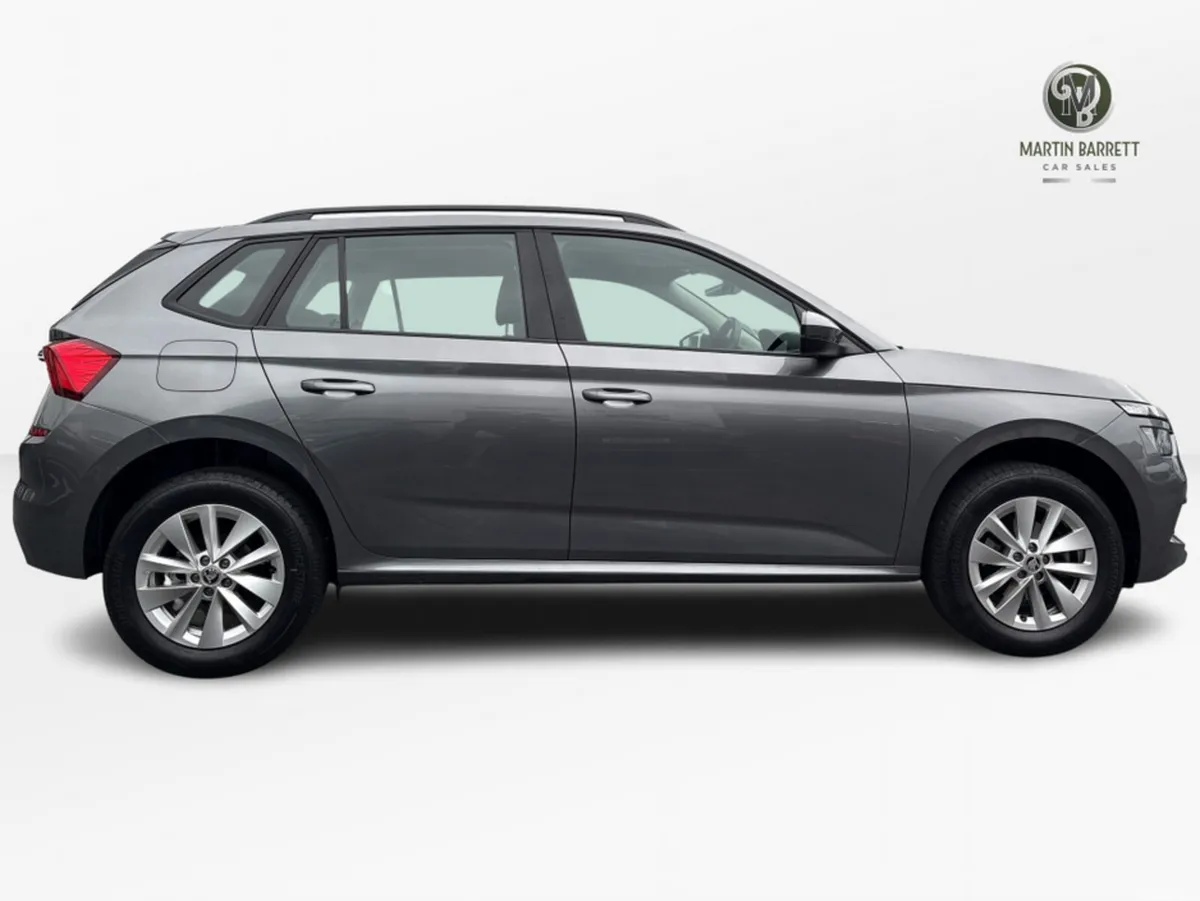 Skoda Kamiq Hatchback, Petrol, 2023, Grey