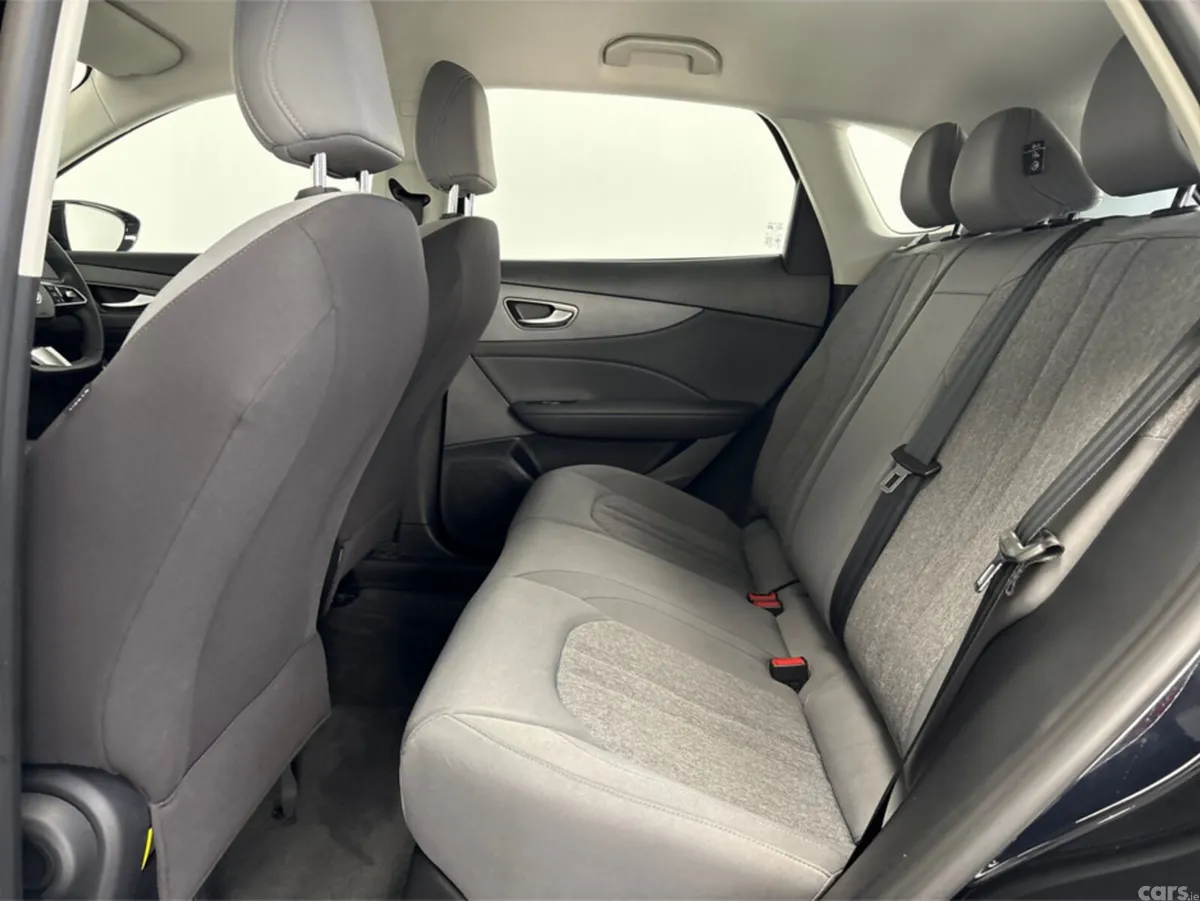 MG MGS5 Hatchback, Electric, 2026, Black