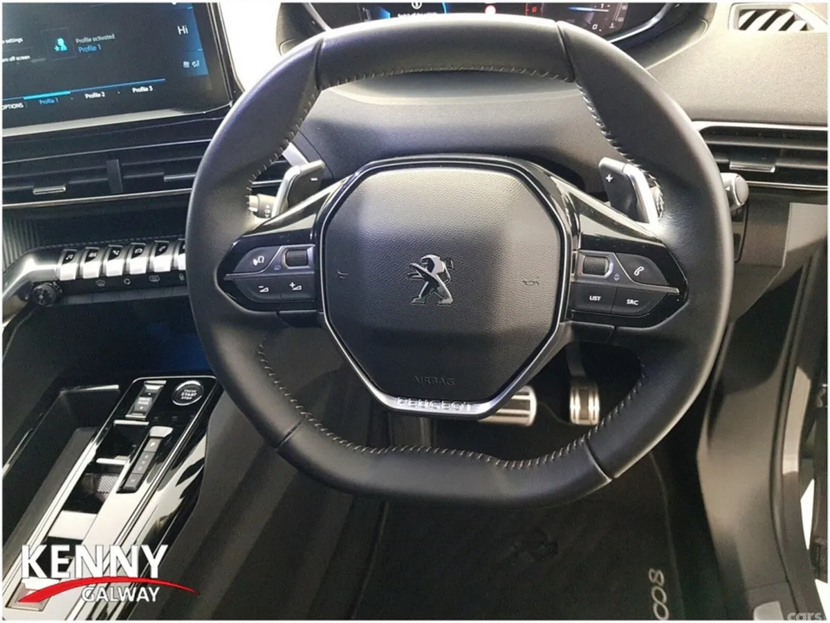Peugeot 5008 MPV, Diesel, 2024, Grey