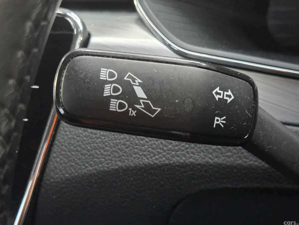 Skoda Superb Hatchback, Diesel, 2022, Black
