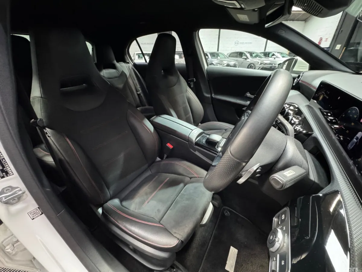 Mercedes-Benz A-Class Hatchback, Diesel, 2019, White