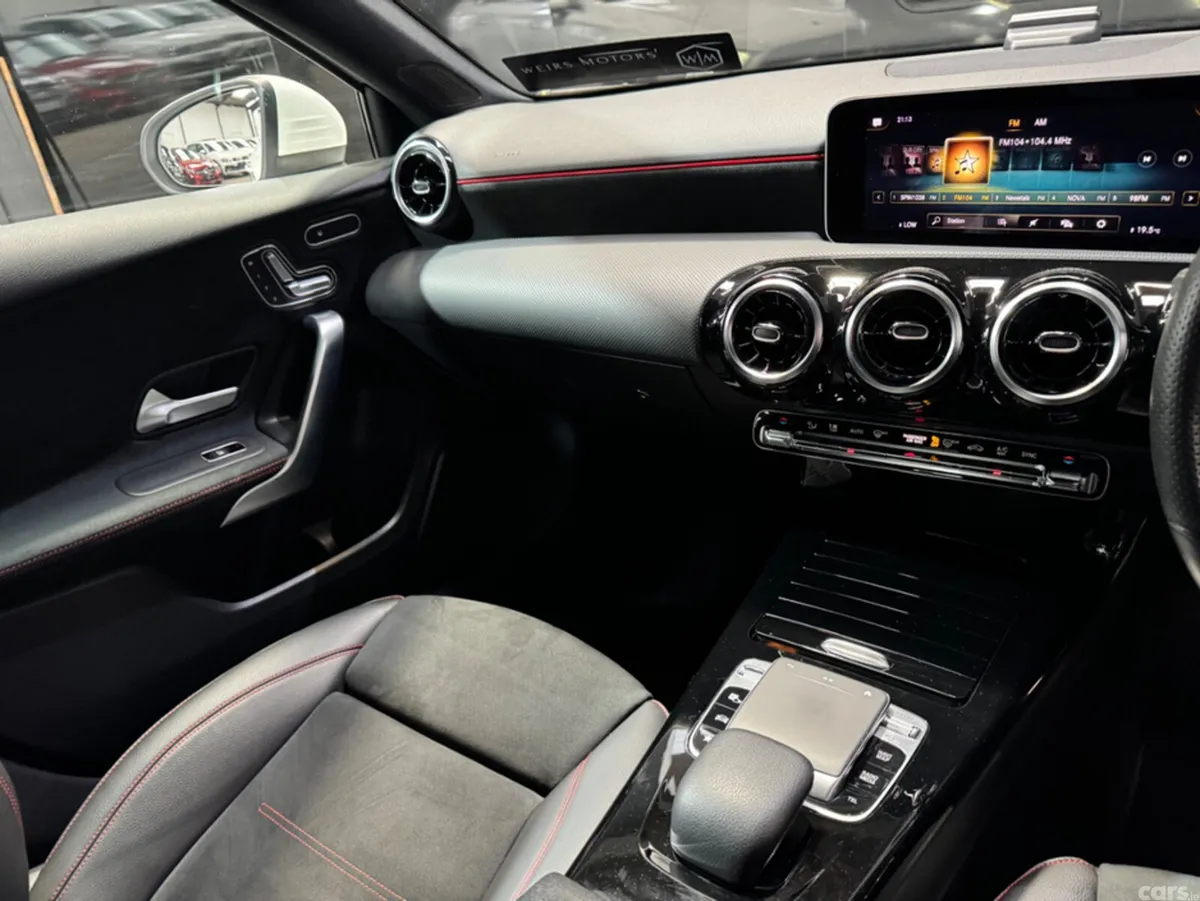 Mercedes-Benz A-Class Hatchback, Diesel, 2019, White