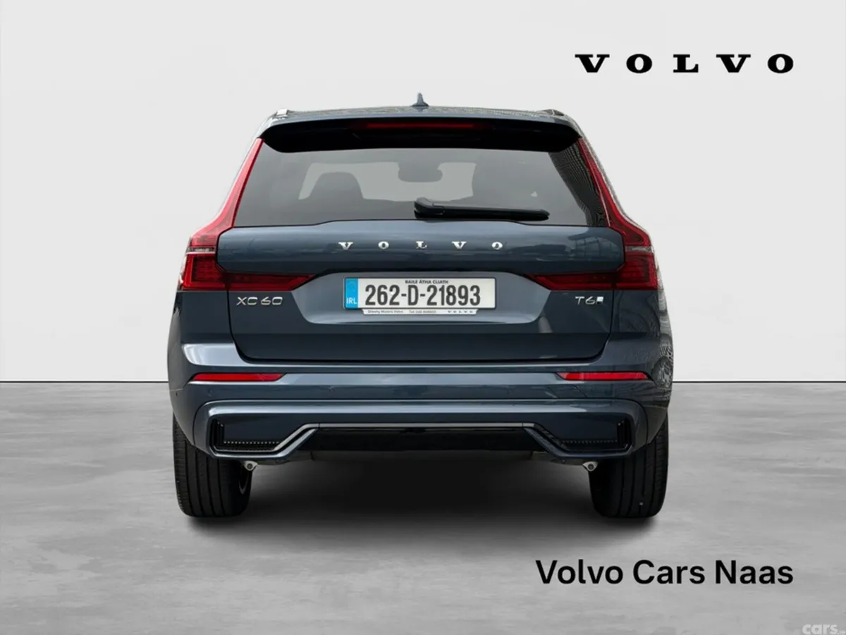 Volvo XC60 SUV, Petrol Plug-in Hybrid, 2026, Blue