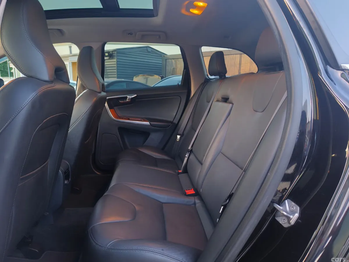 Volvo XC60 SUV, Diesel, 2017, Black