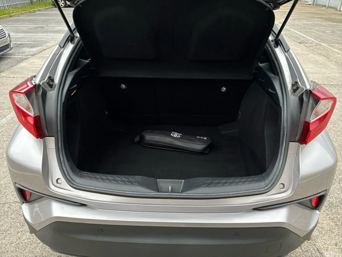 Toyota C-HR SUV, Petrol Hybrid, 2017, Grey