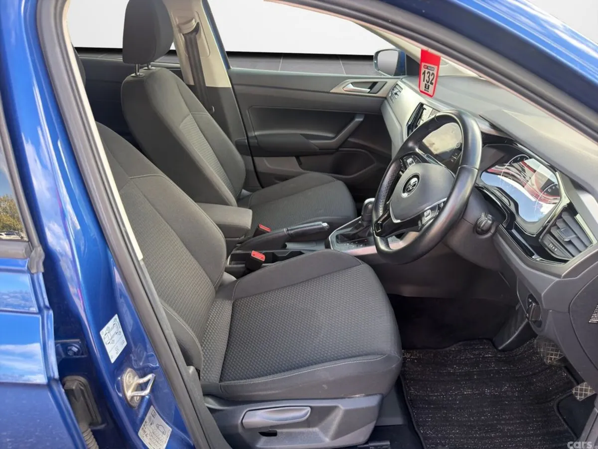 Volkswagen Polo Hatchback, Petrol, 2021, Blue