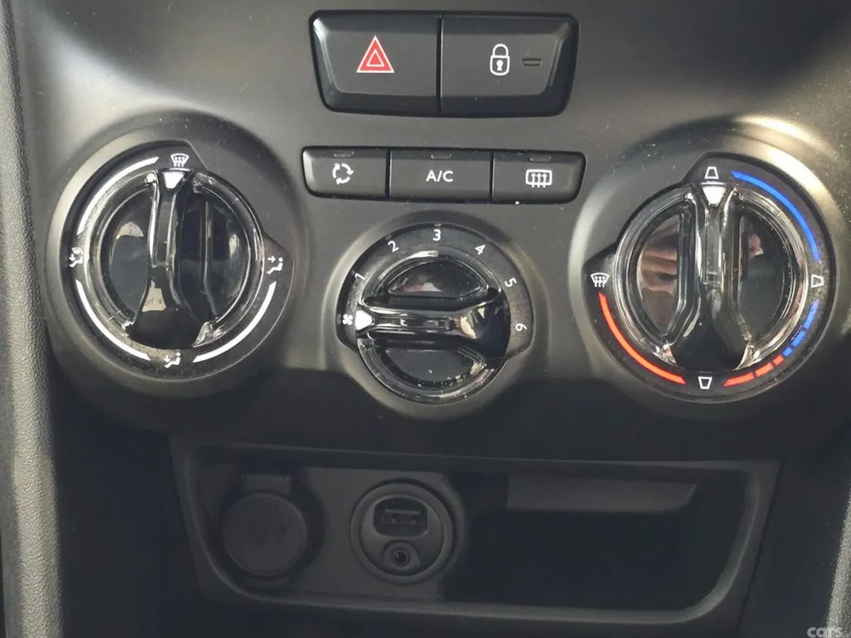 Peugeot 208 Hatchback, Petrol, 2018, Black