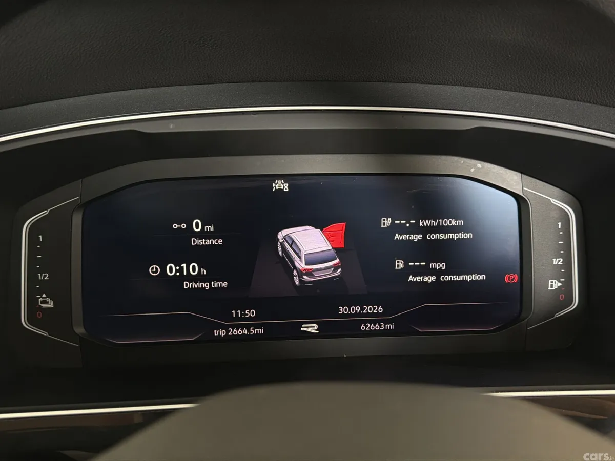 Volkswagen Tiguan SUV, Petrol Hybrid, 2023, Black