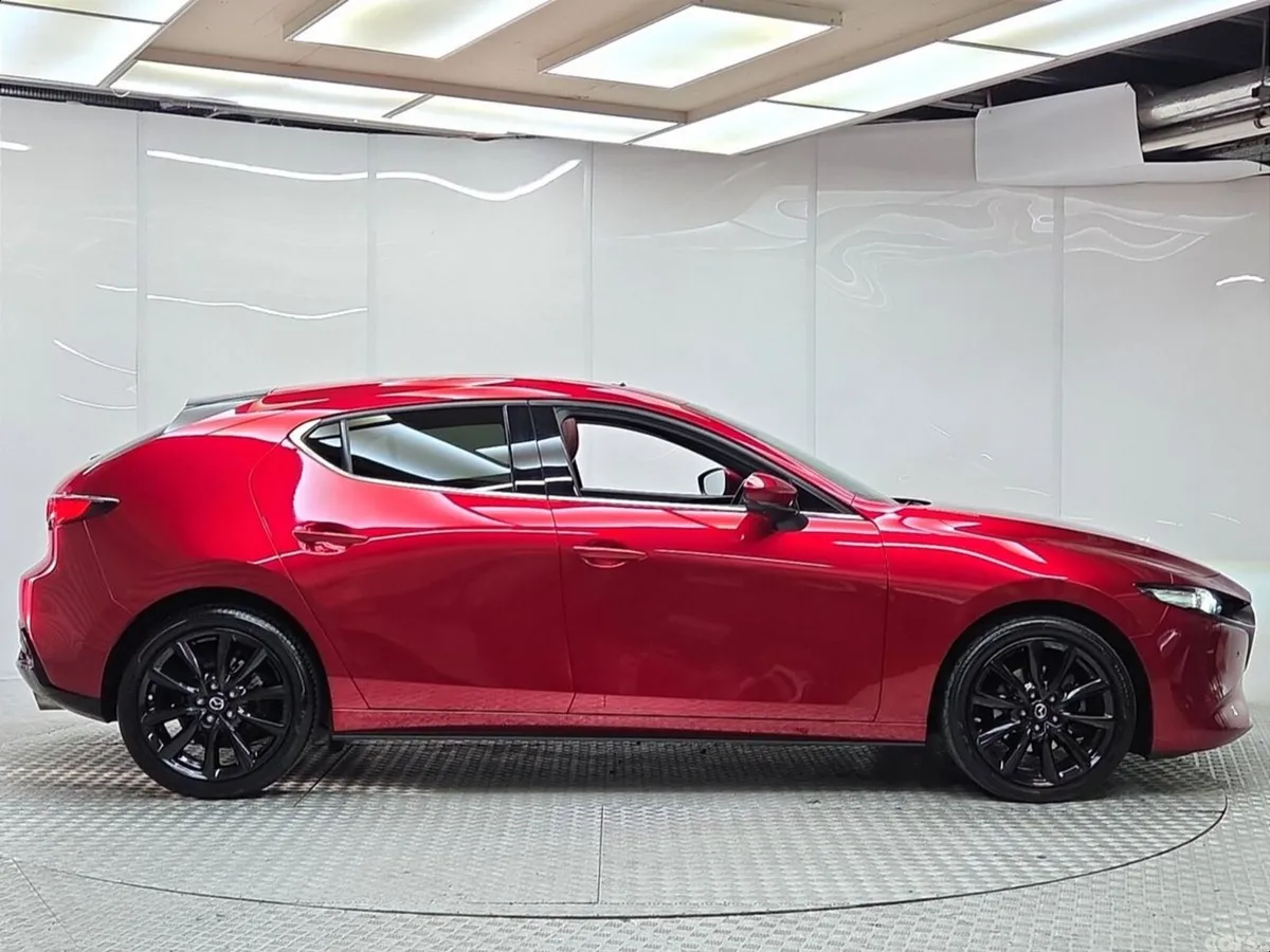 Mazda Mazda3 Hatchback, Petrol, 2024, Red