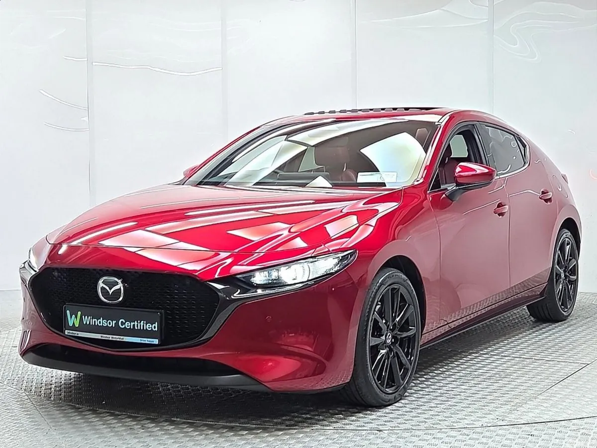 Mazda Mazda3 Hatchback, Petrol, 2024, Red