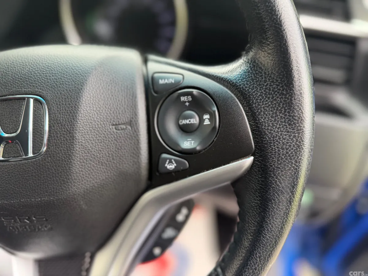 Honda Fit Hatchback, Petrol Hybrid, 2017, Blue