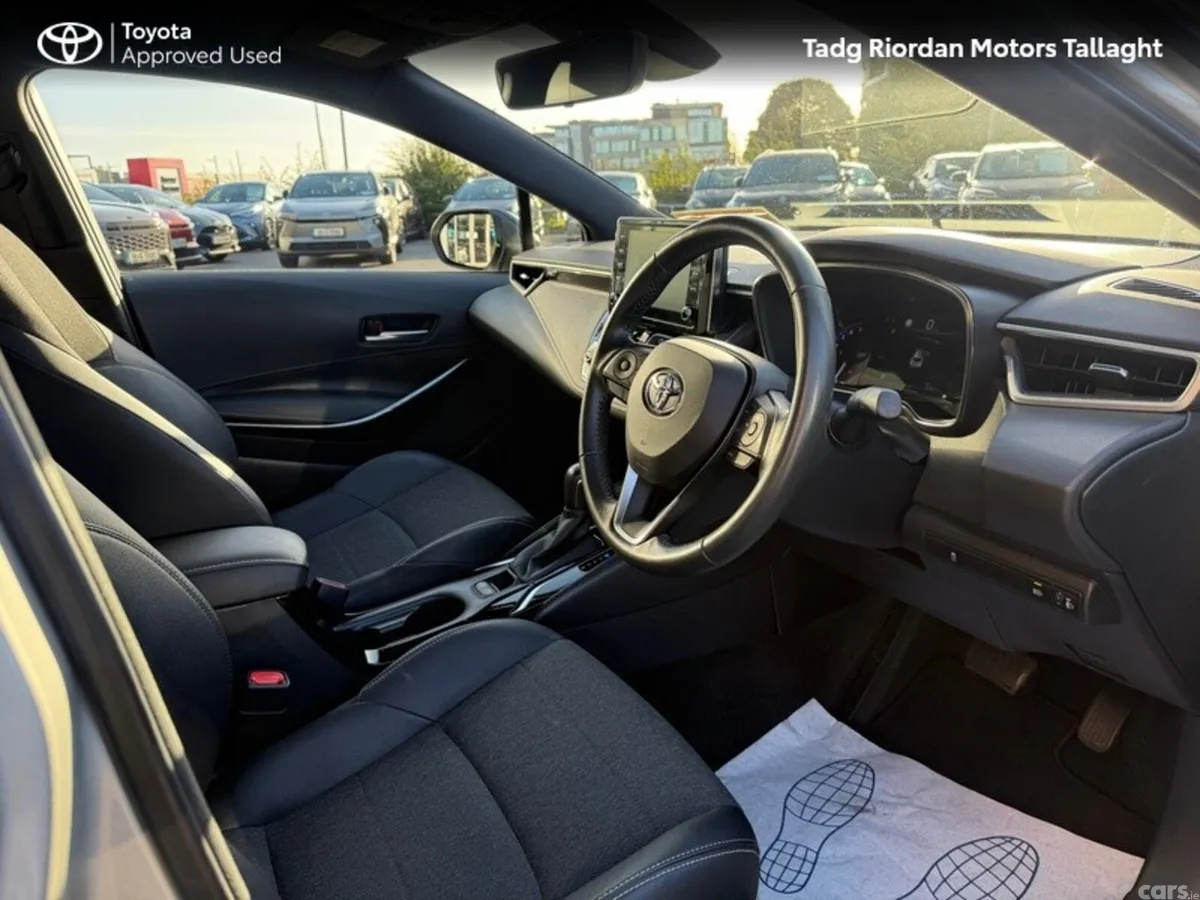 Toyota Corolla Hatchback, Petrol Hybrid, 2021, Silver