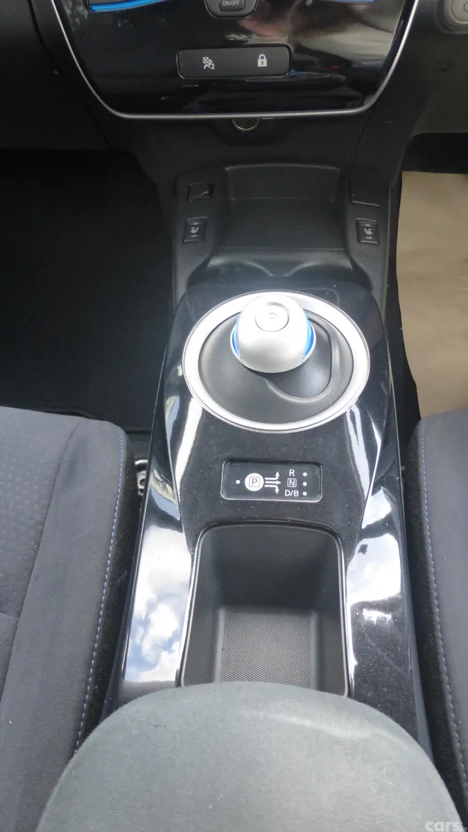 Nissan Leaf Hatchback, Electric, 2015, Silver
