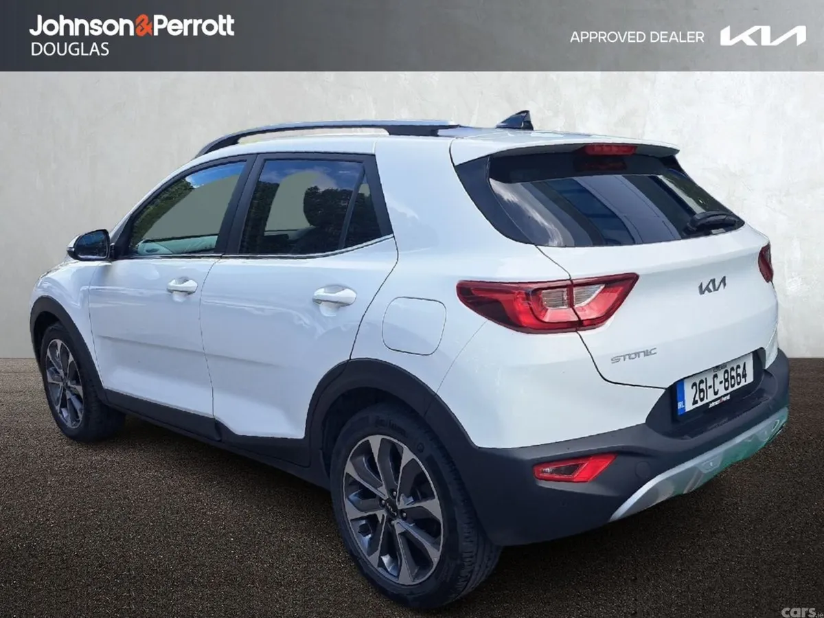Kia Stonic Estate, Petrol Hybrid, 2026, White
