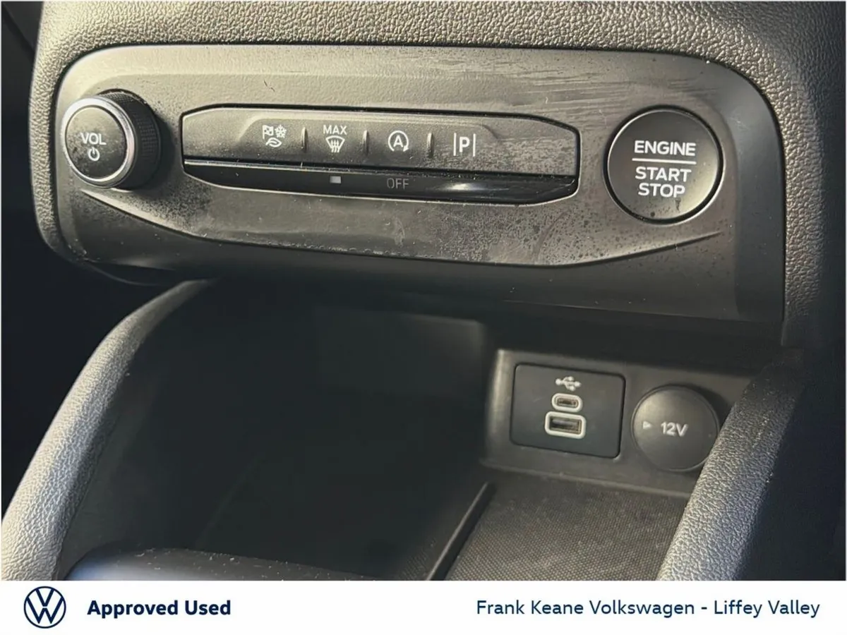 Ford Focus Hatchback, Petrol, 2024, Grey