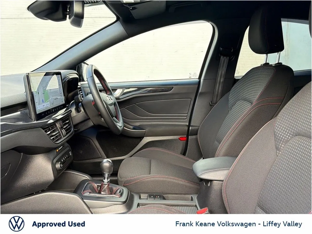 Ford Focus Hatchback, Petrol, 2024, Grey
