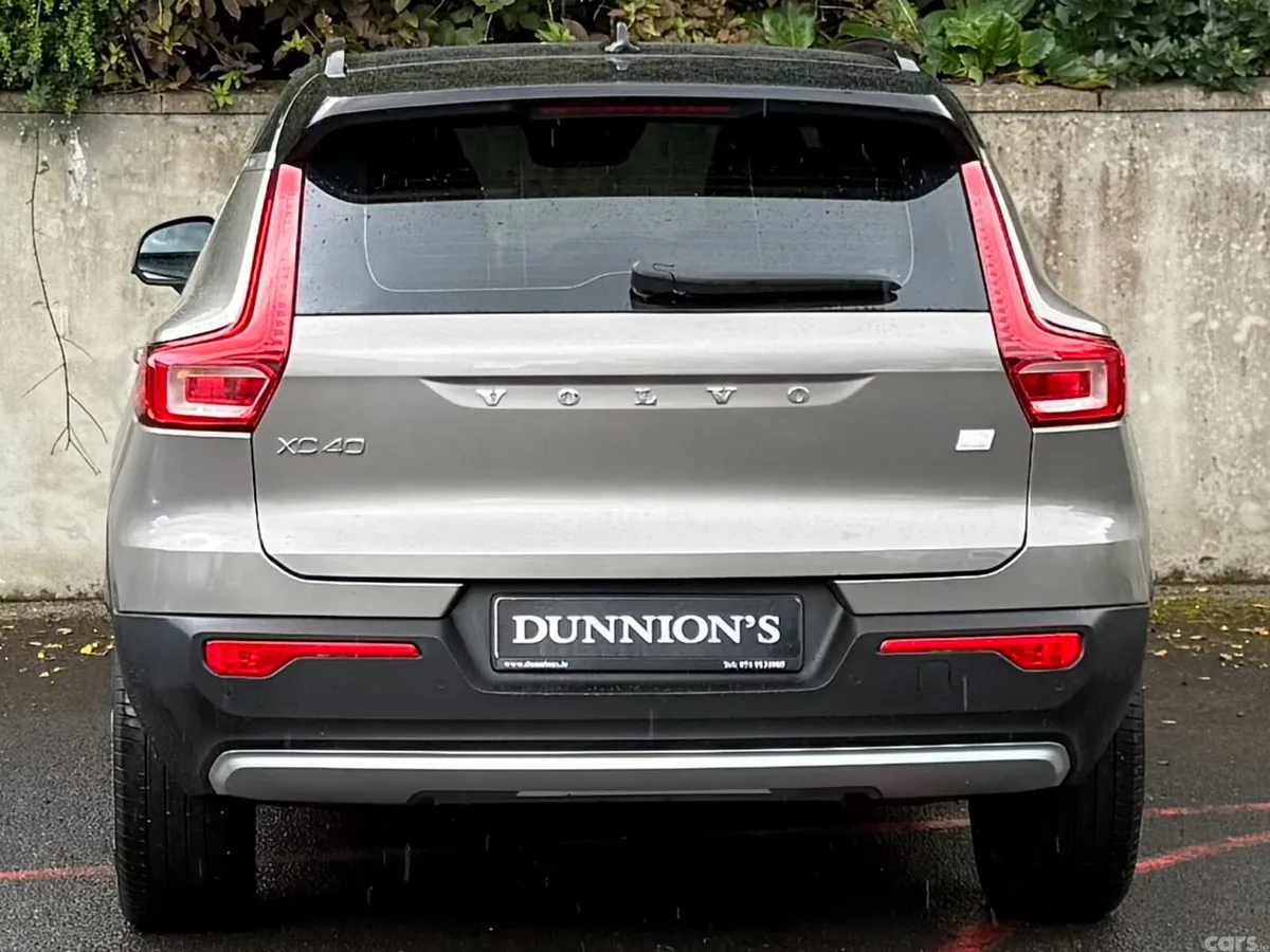 Volvo XC40 SUV, Petrol Hybrid, 2022, Grey