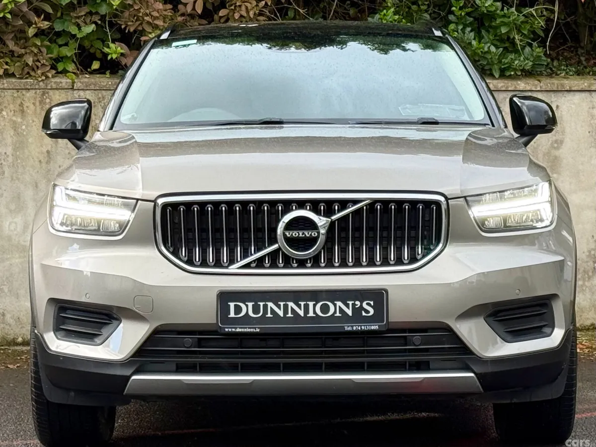Volvo XC40 SUV, Petrol Hybrid, 2022, Grey