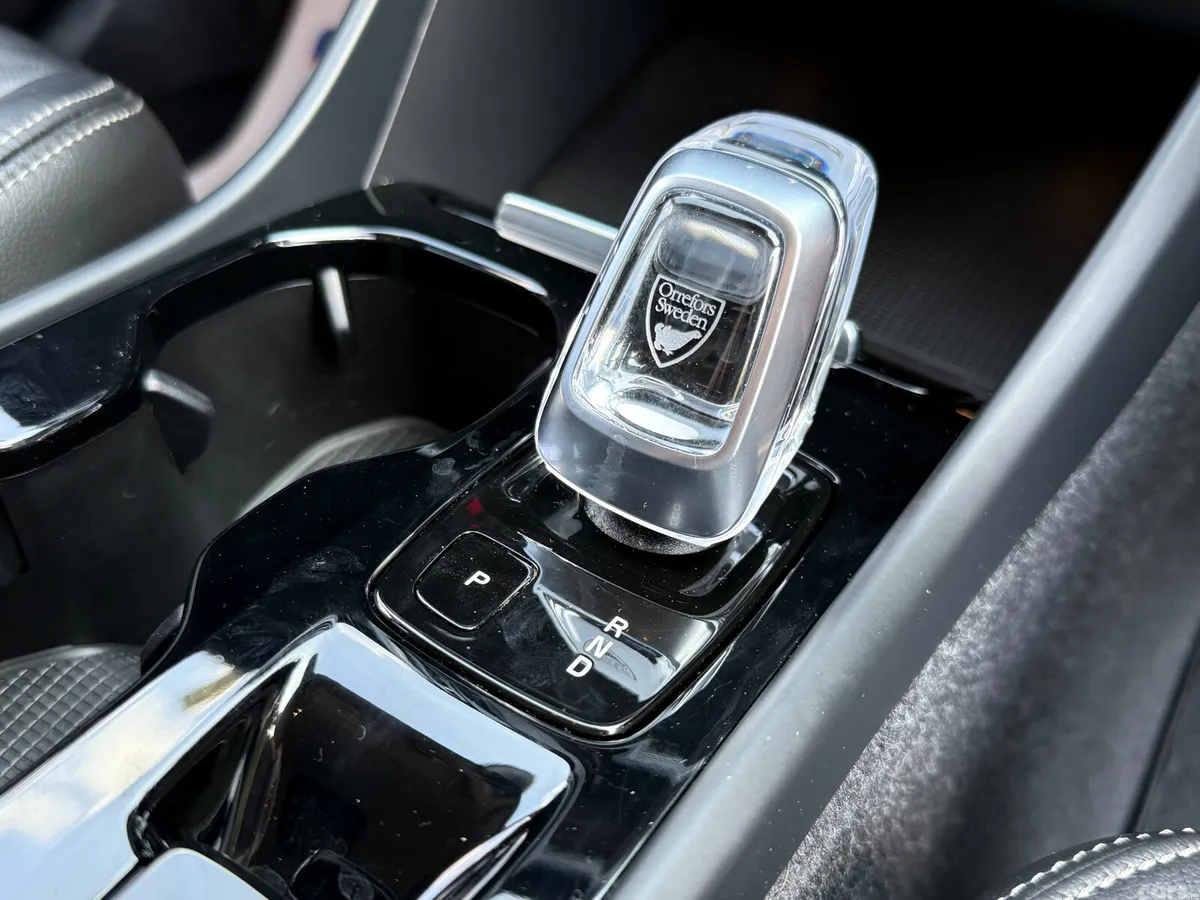 Volvo XC40 SUV, Petrol Hybrid, 2022, Grey