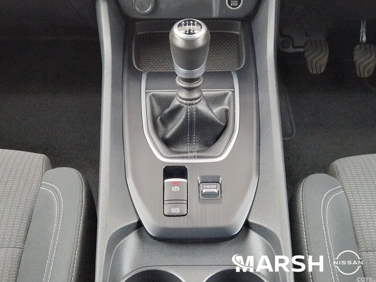 Nissan Qashqai MPV, Petrol, 2026, White