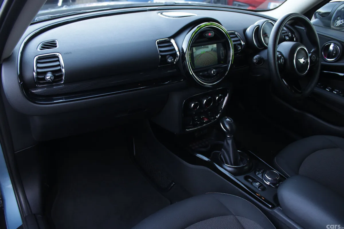 Mini Clubman Hatchback, Diesel, 2017, Blue