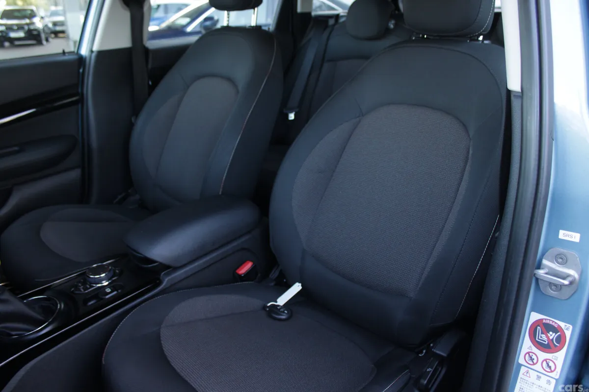 Mini Clubman Hatchback, Diesel, 2017, Blue
