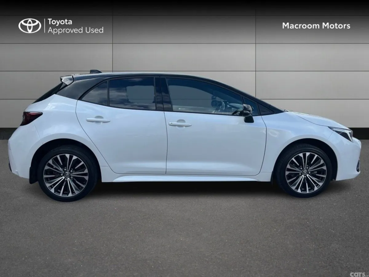 Toyota Corolla Hatchback, Petrol Hybrid, 2024, White