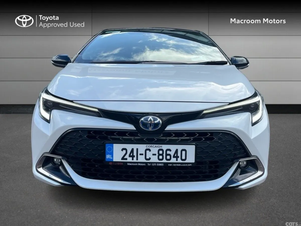 Toyota Corolla Hatchback, Petrol Hybrid, 2024, White
