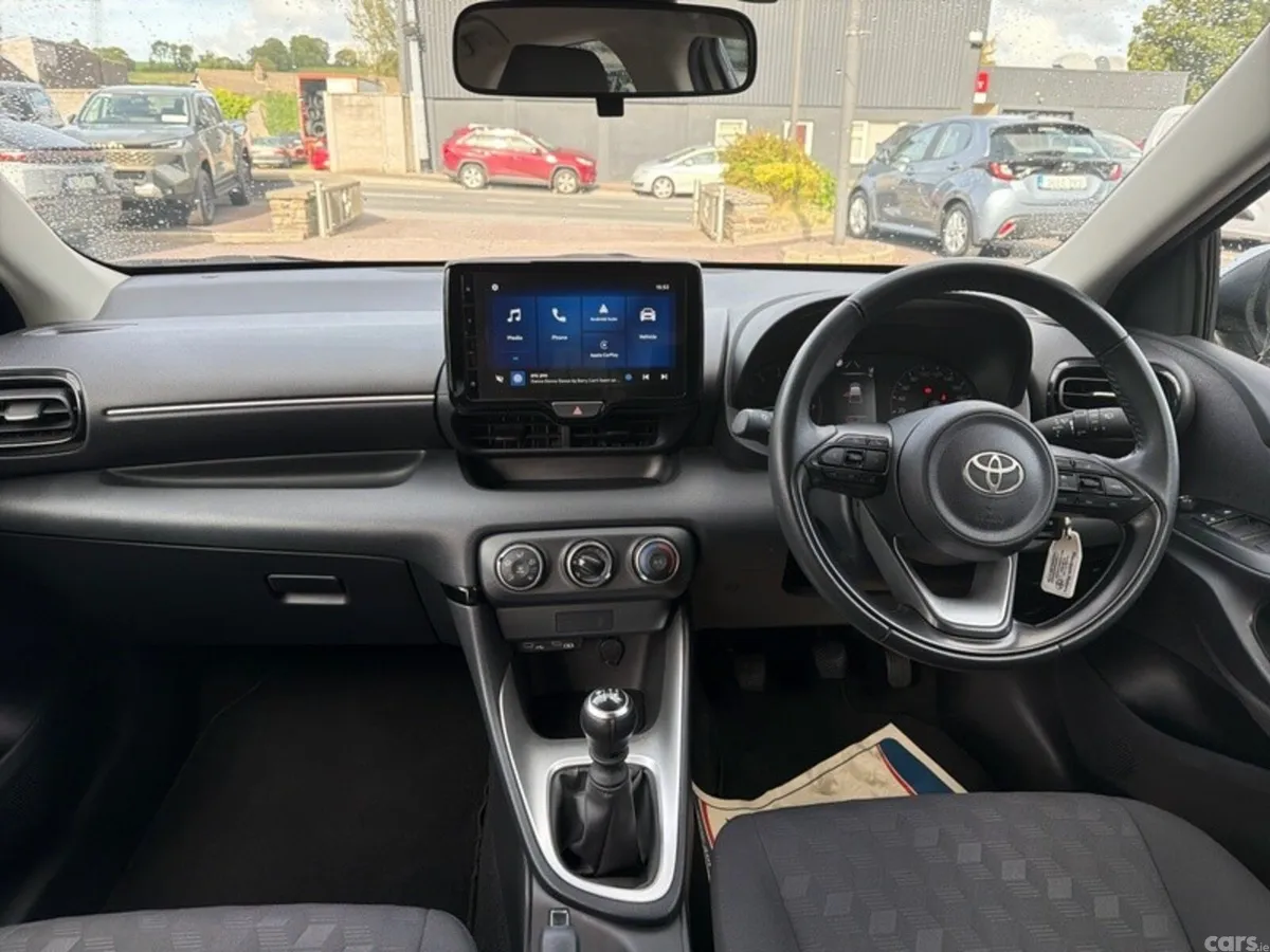Toyota Yaris Hatchback, Petrol, 2024, Grey