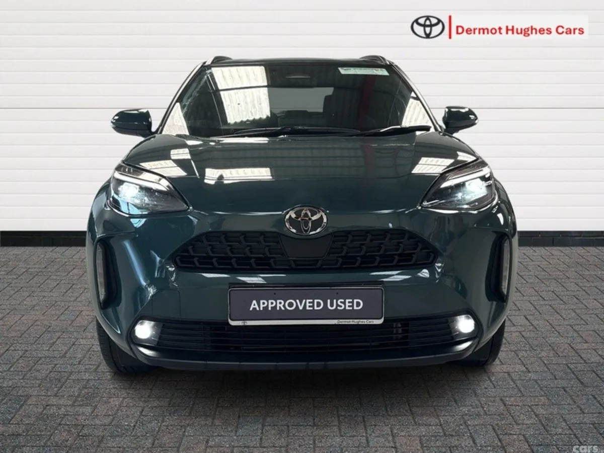 Toyota Yaris Cross Hatchback, Petrol Hybrid, 2026, Green